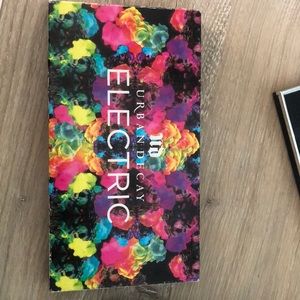 Urban decay electric palette